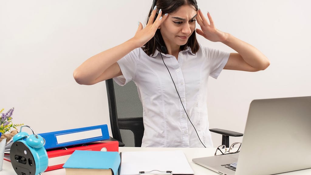 how to fix wobbly desk on carpet